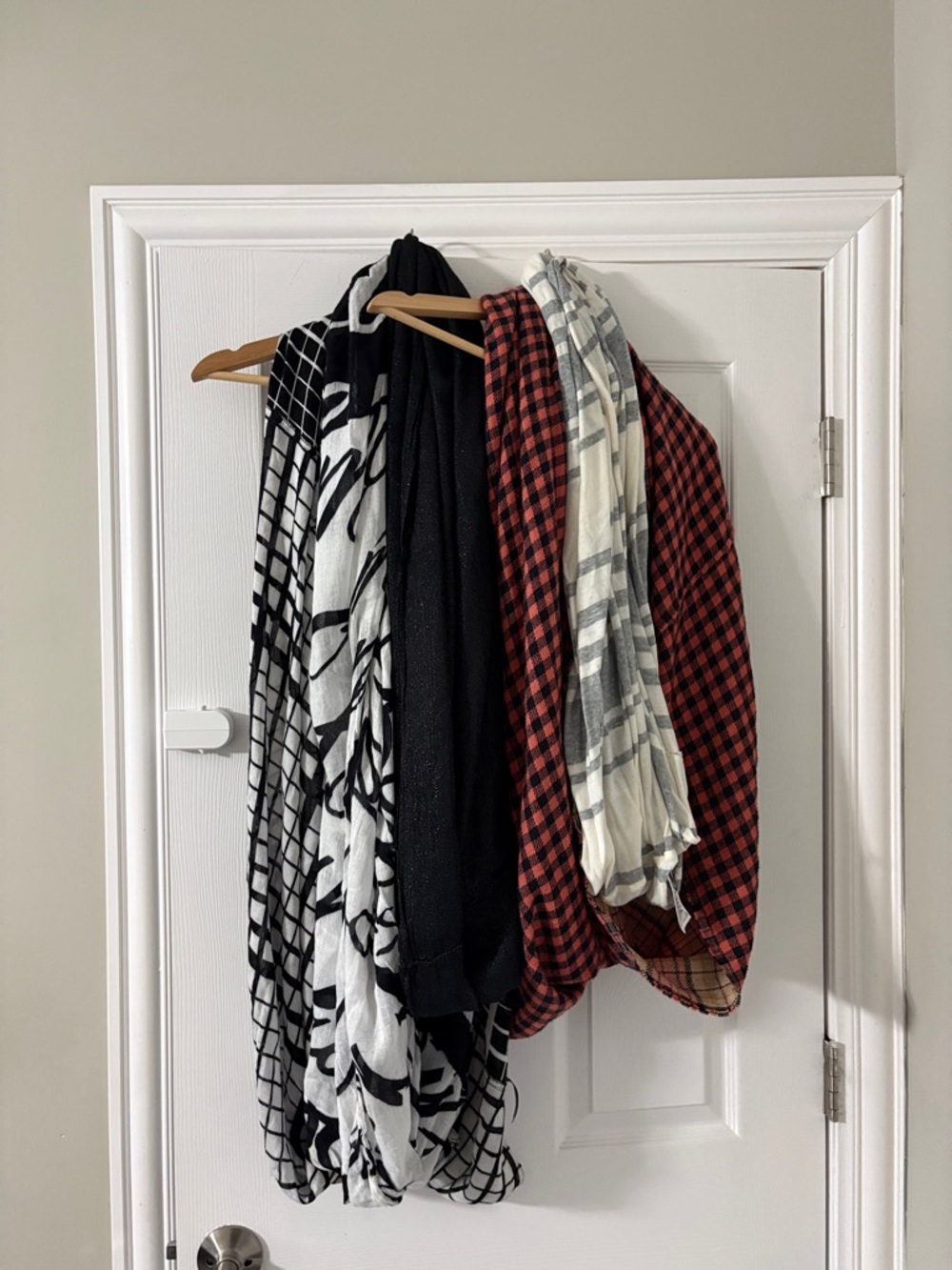 5 Express/Gap/Loft Infinity Scarf Bundle